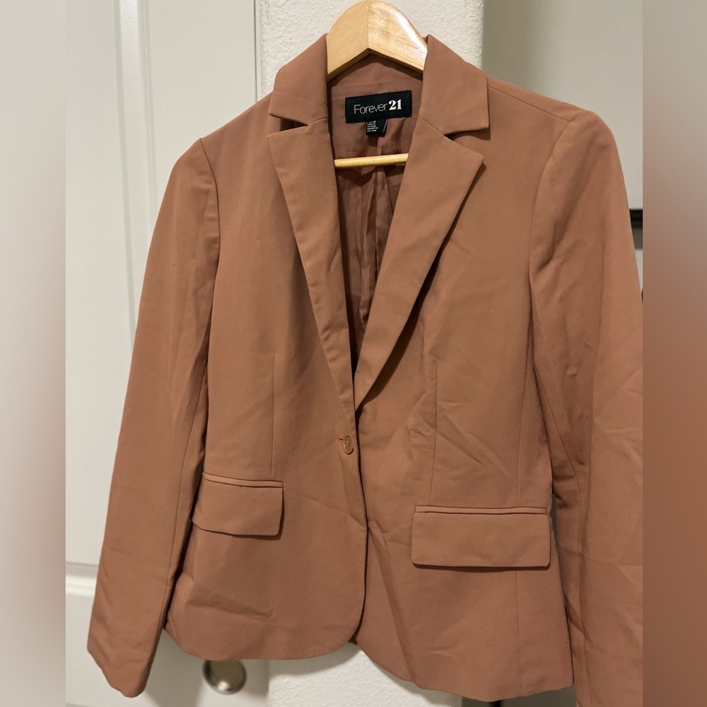 FOREVER 21 Nude Blazer - Picture 7 of 7